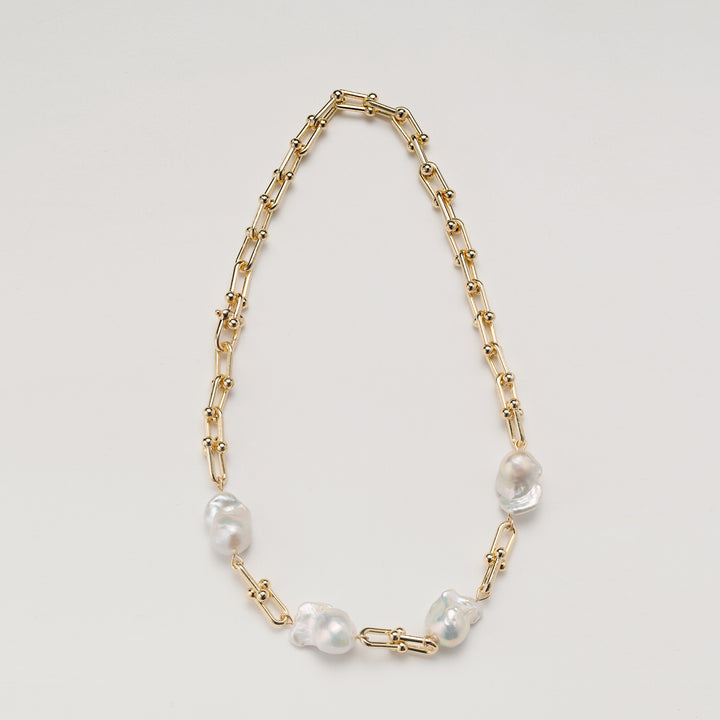 Horseshoe U-Link Baroque Pearls Necklace