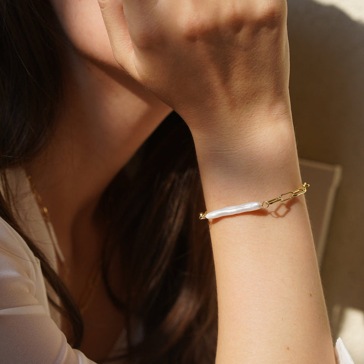 Baroque Keshi Pearl Bracelet: 14K Gold Filled Chain