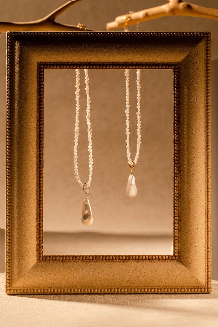 choker with baroque pearl pendant; keshi choker; baroque pearl pendant