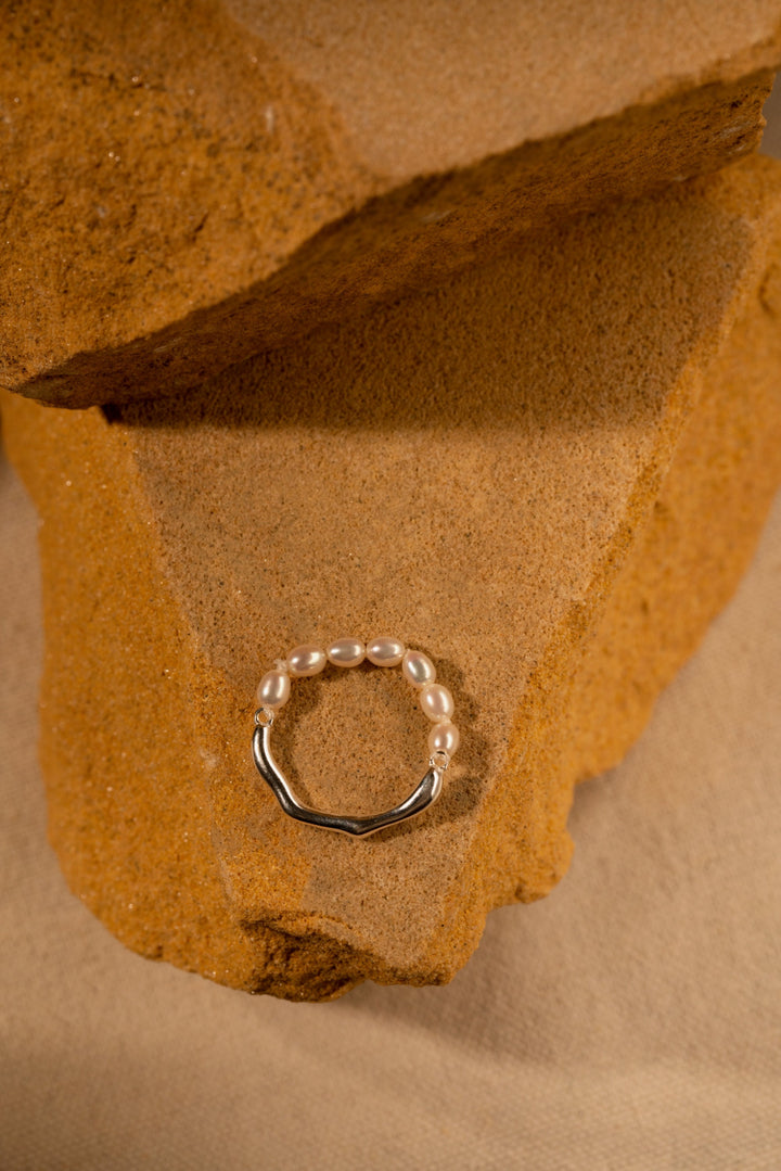 pearl ring with white gold, mini keshi pearls ring, gold mini pearl ring