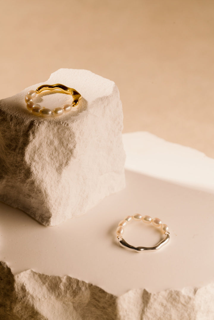 pearl ring with white gold, mini keshi pearls ring, gold mini pearl ring