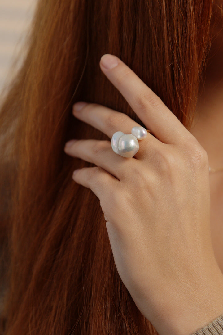 Double Baroque Pearls Ring - Gold