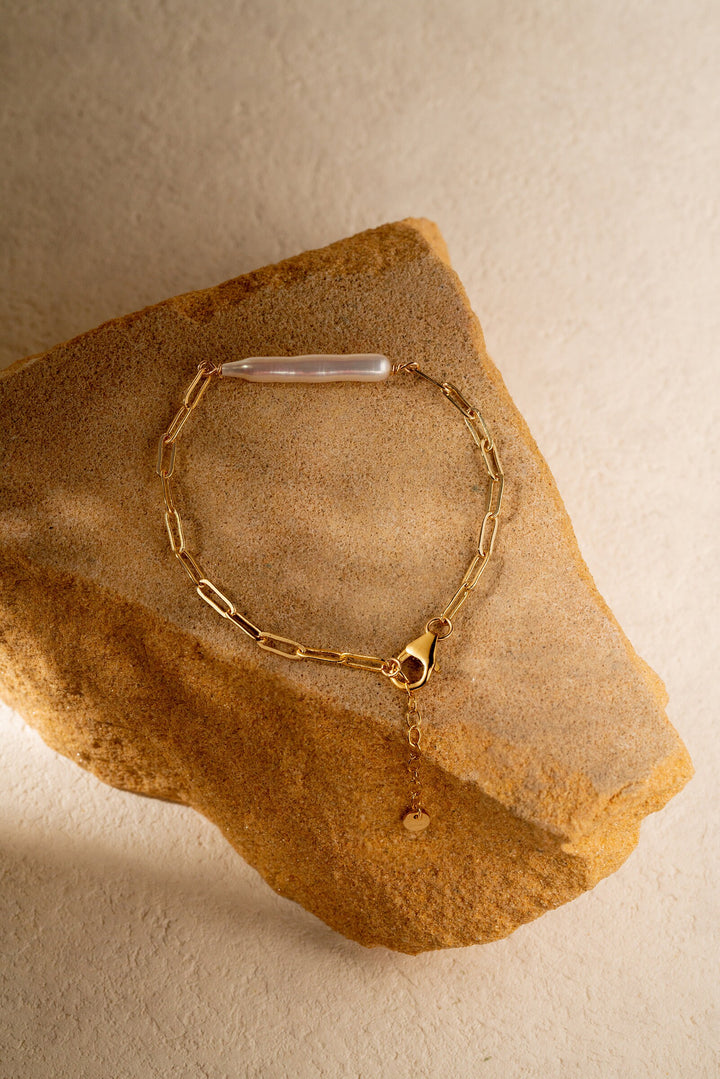 Baroque Keshi Pearl Bracelet: 14K Gold Filled Chain