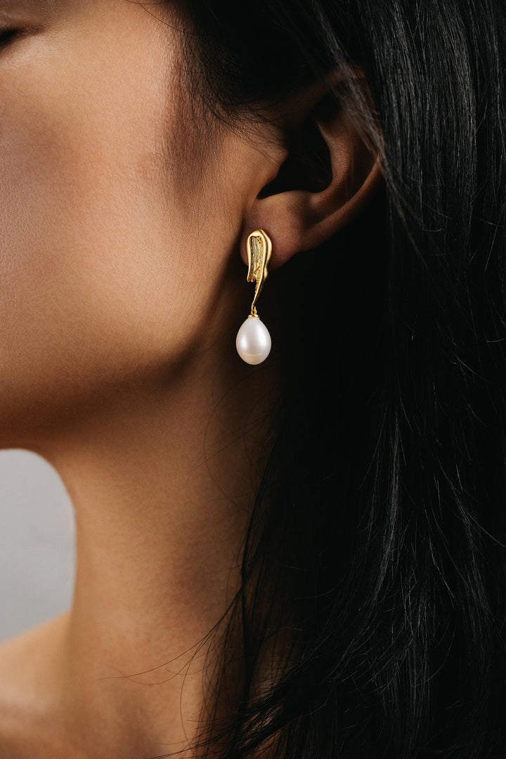 bridesmaid gift, birthday gifts, gift for women, pearl earrings, gold earrings, drop earrings, bridal jewelry, wedding earrings, dangle earrings, gift for mom, baroque pearls, teardrop pearls, freshwater pearls