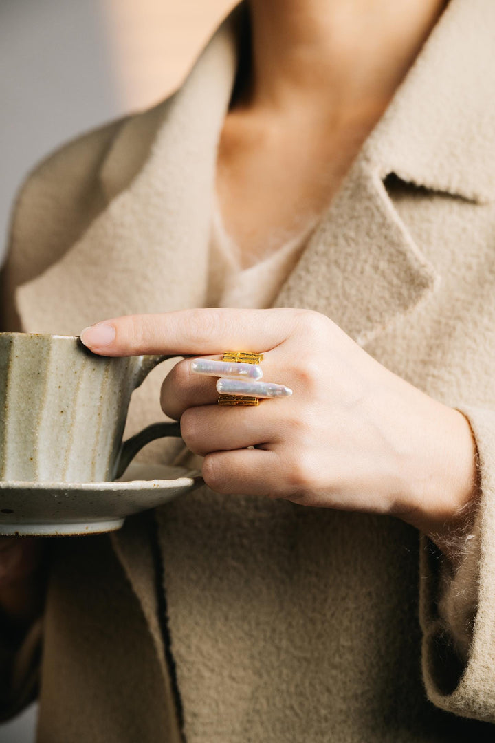 rings for women, pearl silver ring, pearl ring, gift for her, sterling silver ring, baroque pearl ring, baroque pearl, birthday gifts, jewelry gift, statement ring, freshwater pearl, architecture ring, silver ring