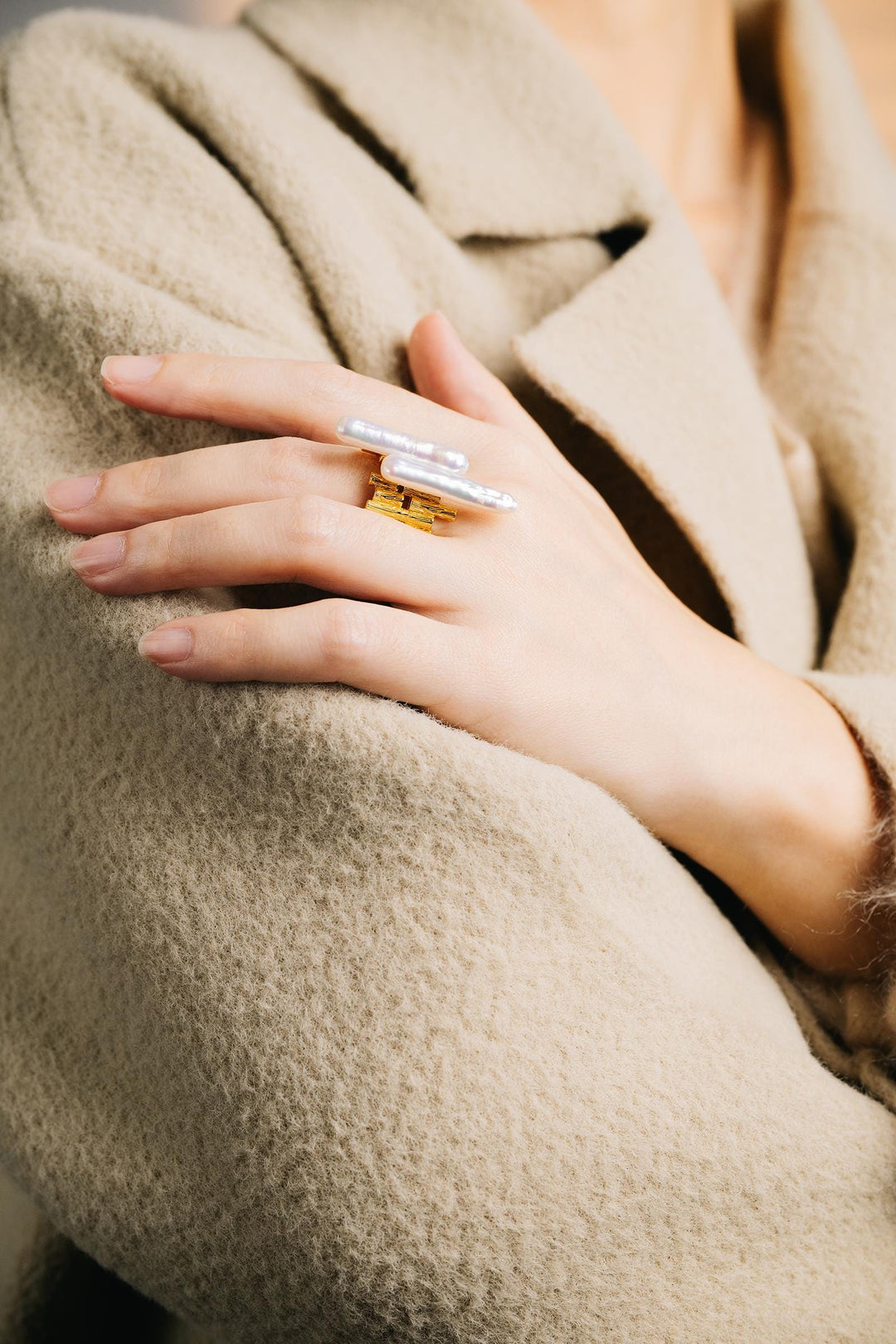 rings for women, pearl silver ring, pearl ring, gift for her, sterling silver ring, baroque pearl ring, baroque pearl, birthday gifts, jewelry gift, statement ring, freshwater pearl, architecture ring, silver ring