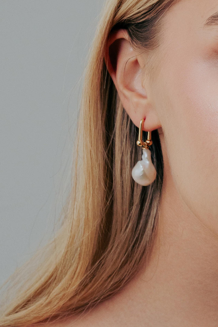 Baroque Pearl Dangle Earrings: Gold Filled Horseshoe U-Link