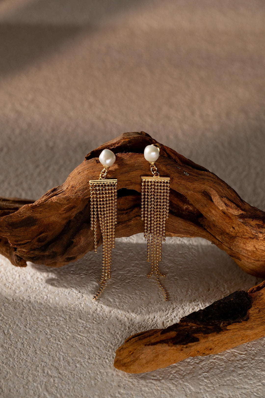 Elegant Pearl Drop Tassel Earrings: Gold Chain Fringe Statement Dangle Earrings for Women, Party & Evening Jewelry