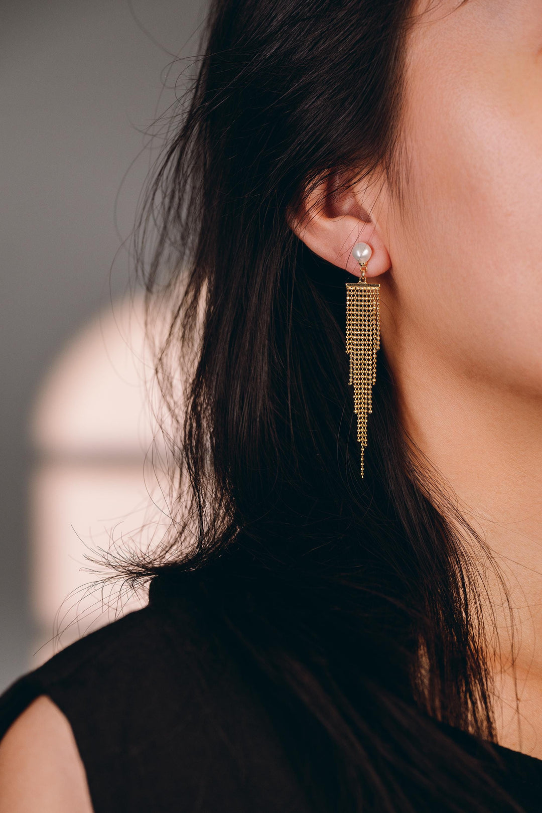 Elegant Pearl Drop Tassel Earrings: Gold Chain Fringe Statement Dangle Earrings for Women, Party & Evening Jewelry