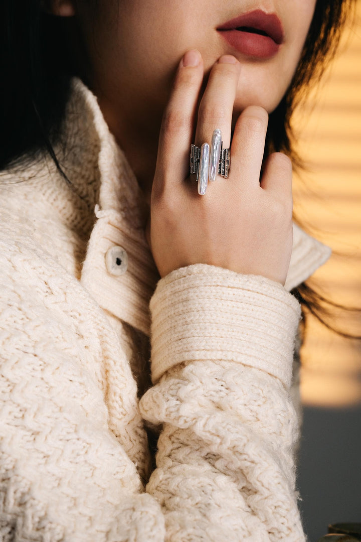 rings for women, pearl silver ring, pearl ring, gift for her, sterling silver ring, baroque pearl ring, baroque pearl, birthday gifts, jewelry gift, statement ring, freshwater pearl, architecture ring, silver ring
