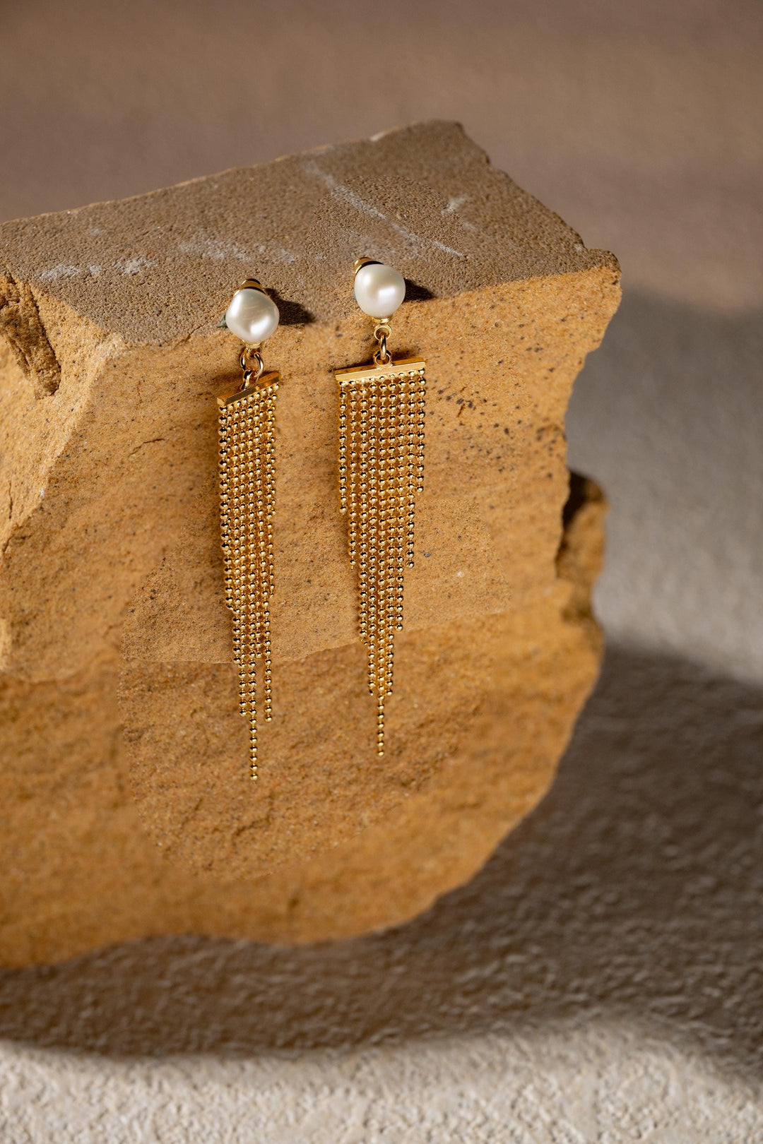 Elegant Pearl Drop Tassel Earrings: Gold Chain Fringe Statement Dangle Earrings for Women, Party & Evening Jewelry