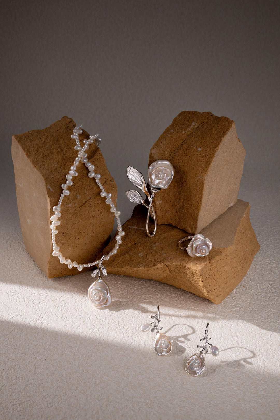 Handcrafted Pearl Rose Necklace: Freshwater Pearl Beaded Chain with Silver Floral Pendant – Elegant Gift for Her