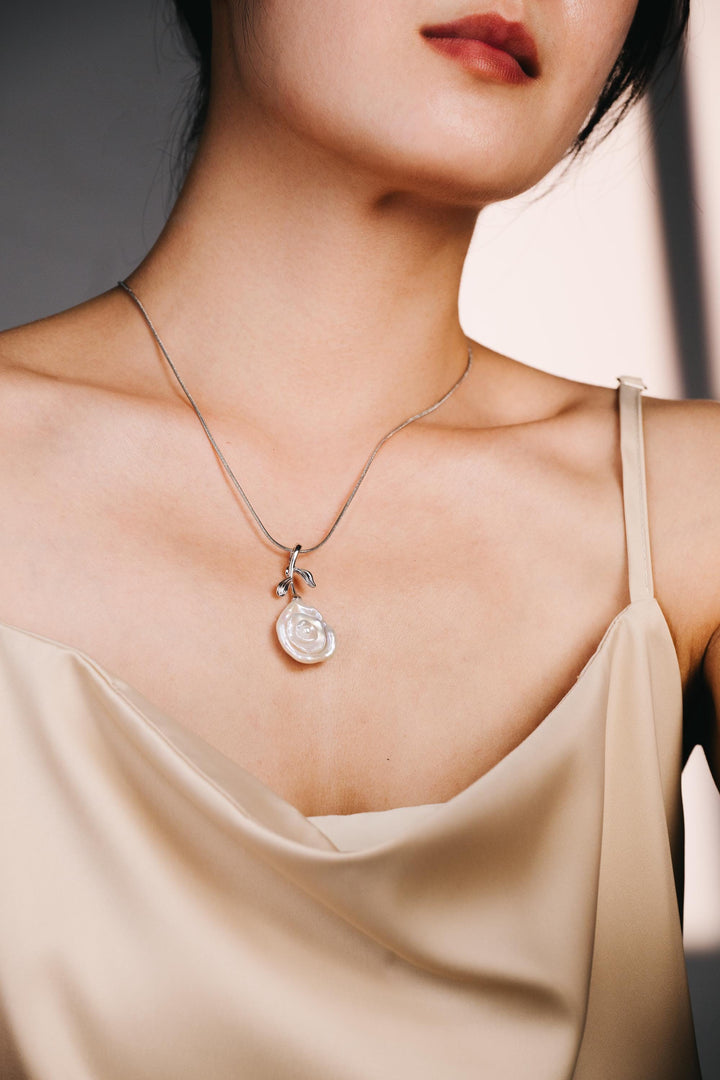 Handcrafted Pearl Rose Necklace: Freshwater Pearl Beaded Chain with Silver Floral Pendant – Elegant Gift for Her