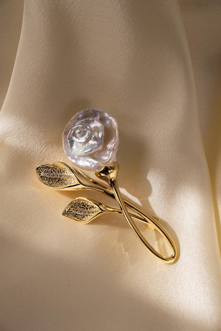 Vintage Rose Pearl Brooch: 18K Gold-Filled Floral Pin for Coats, Dresses & Scarves, Elegant Gift for Women