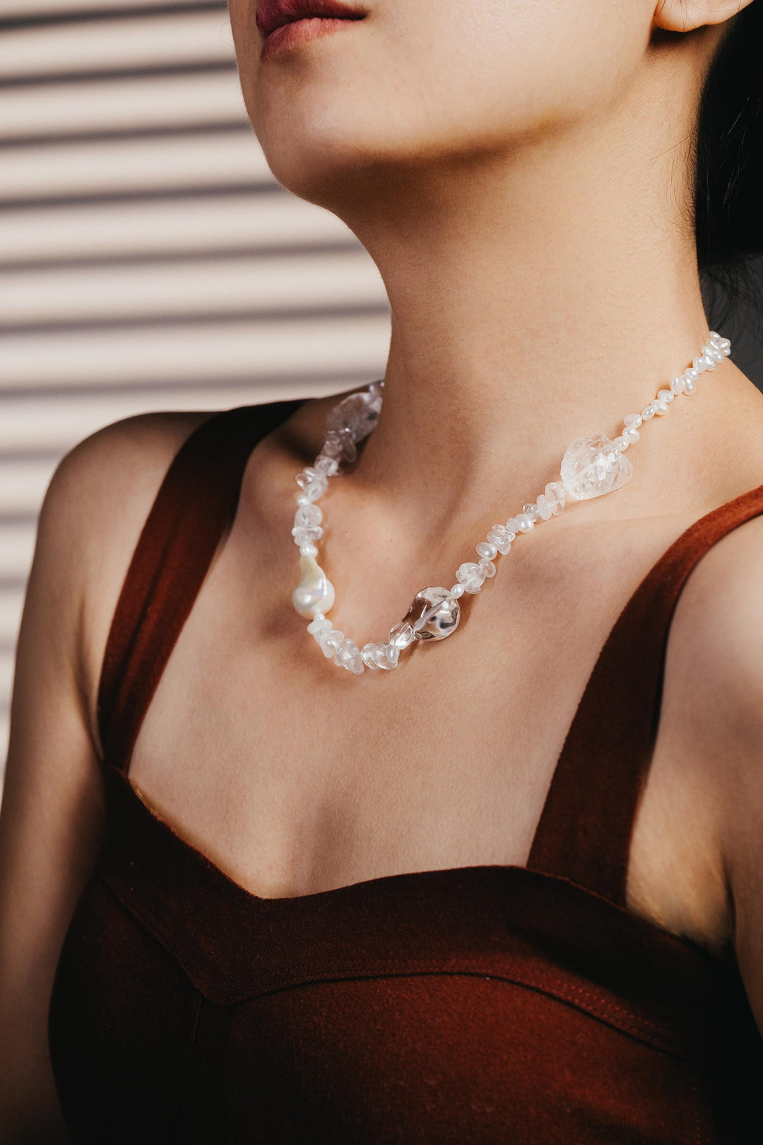 Beaded statement necklace: clear crystals and baroque pearls - 17.7 inch