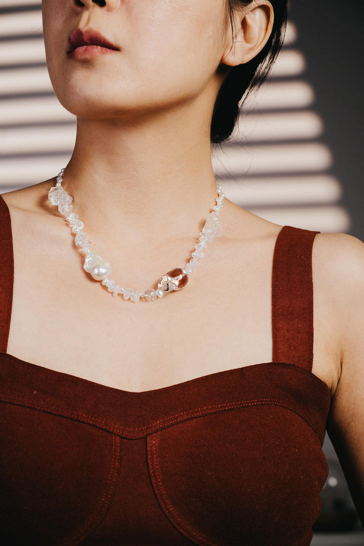 Beaded statement necklace: clear crystals and baroque pearls - 17.7 inch