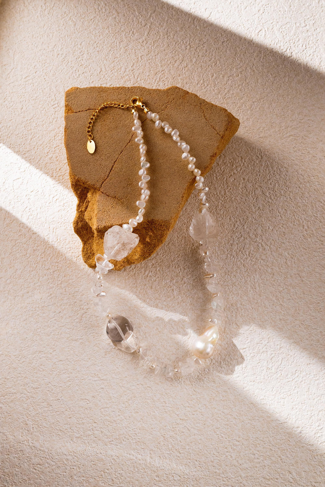 Beaded statement necklace: clear crystals and baroque pearls - 17.7 inch