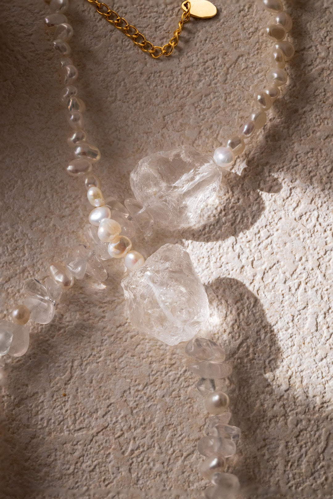 Beaded statement necklace: clear crystals and baroque pearls - 17.7 inch